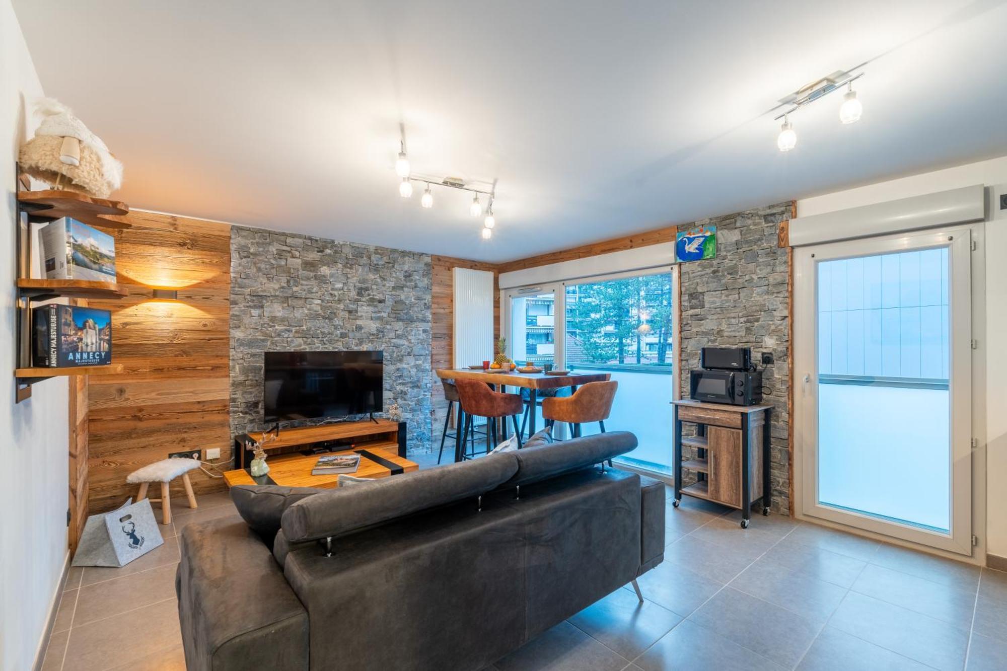 Charmant Appartement A 5 Minutes A Pied De La Vielle Ville Annecy Avec Parking Prive Экстерьер фото